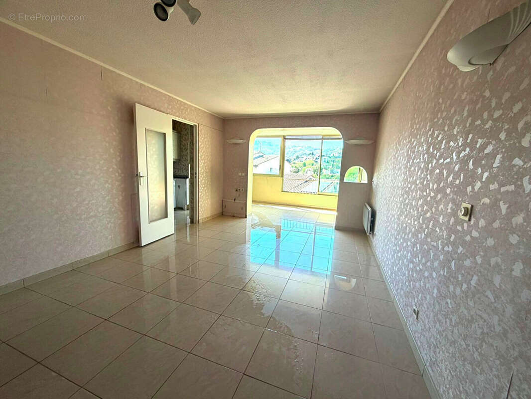 Appartement à PEGOMAS