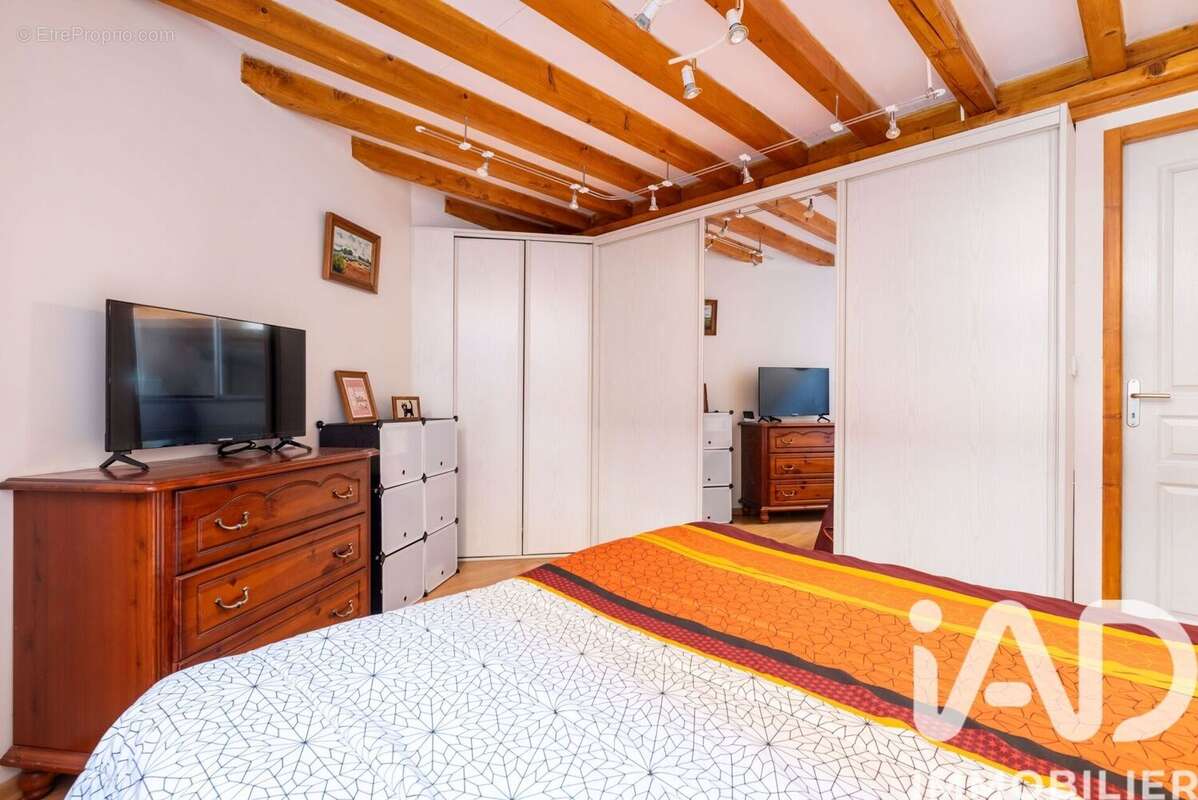 Photo 9 - Appartement à VILLEURBANNE