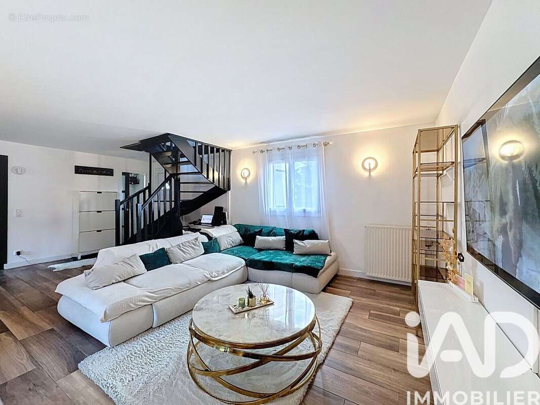 Photo 3 - Maison à MOISSY-CRAMAYEL
