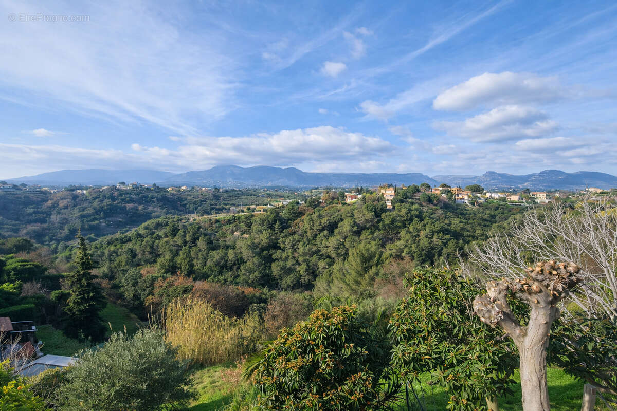 Maison à CAGNES-SUR-MER