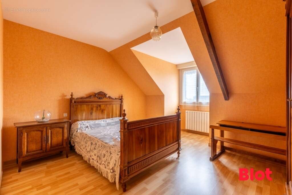 Maison à JANZE