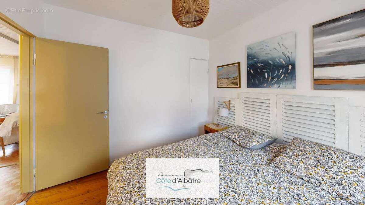 Maison à SOTTEVILLE-SUR-MER