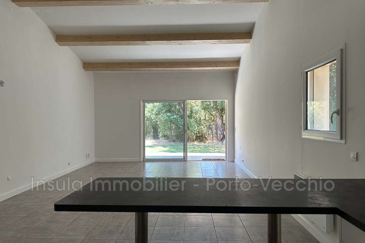 Maison 101 m² à Porto-Vecchio  - photo 5