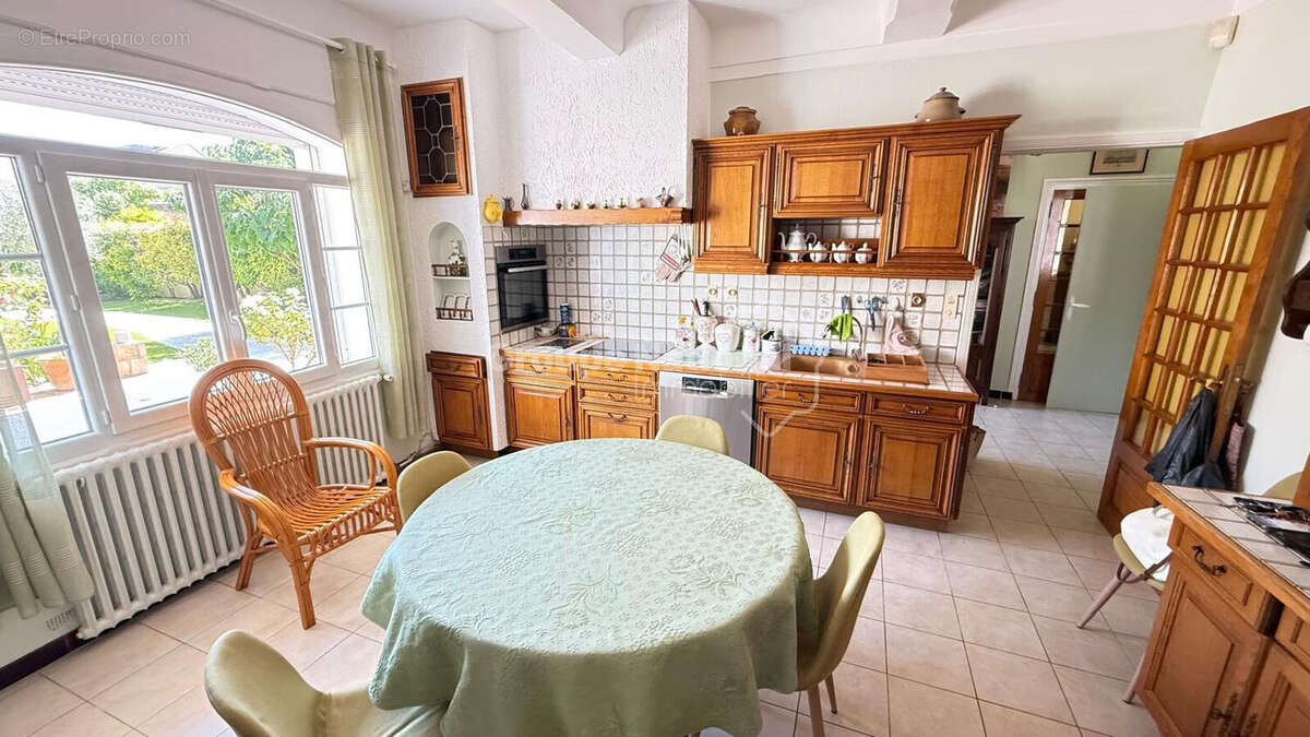 Maison à MONTEUX