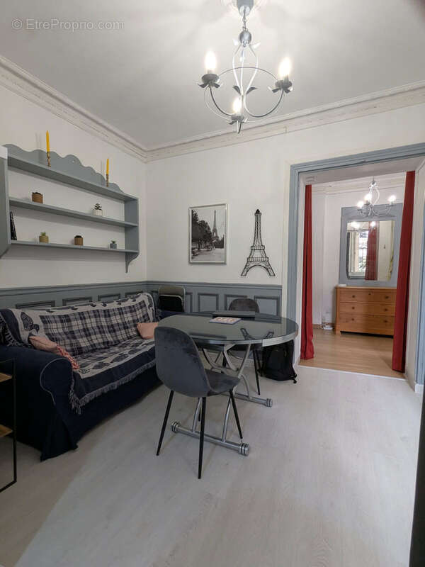 Appartement à PARIS-15E