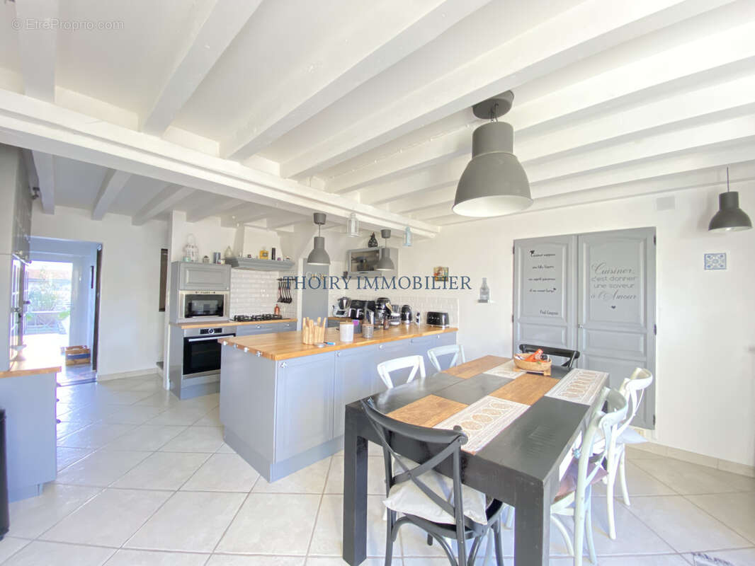 Maison à ORGERUS
