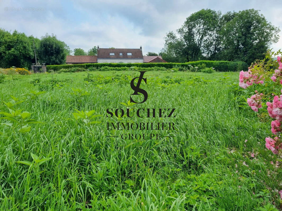 Terrain à GOUY-SERVINS