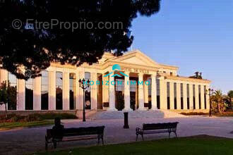 Autre à SAINT-LAURENT-DU-VAR