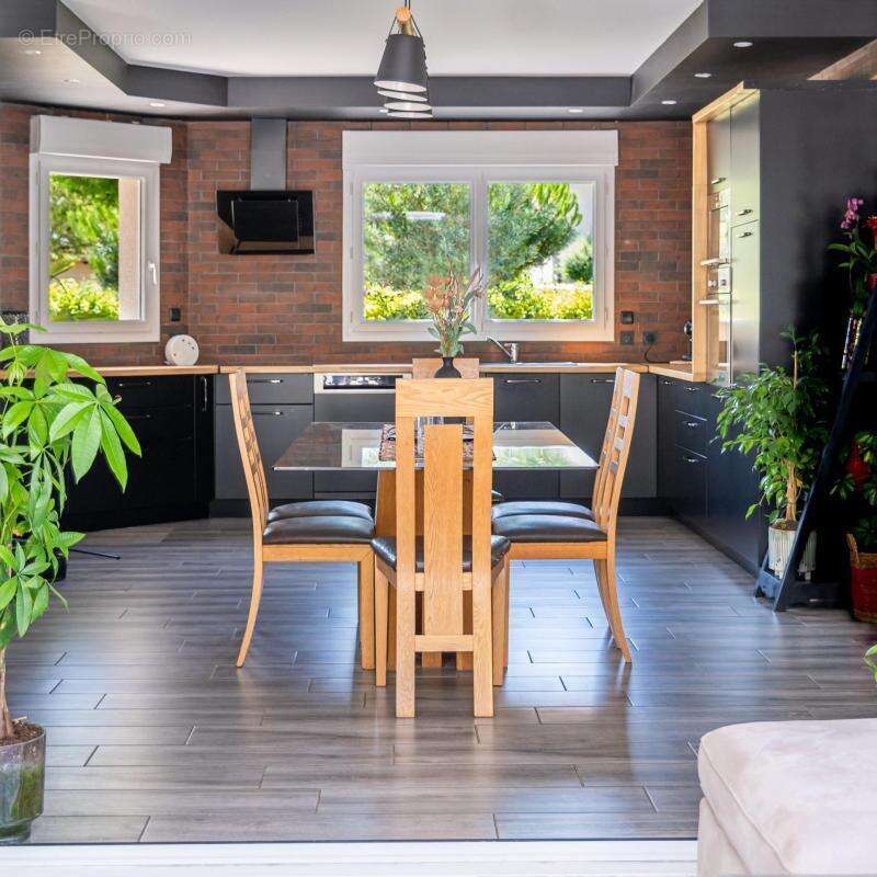 Maison à SAINT-SATURNIN