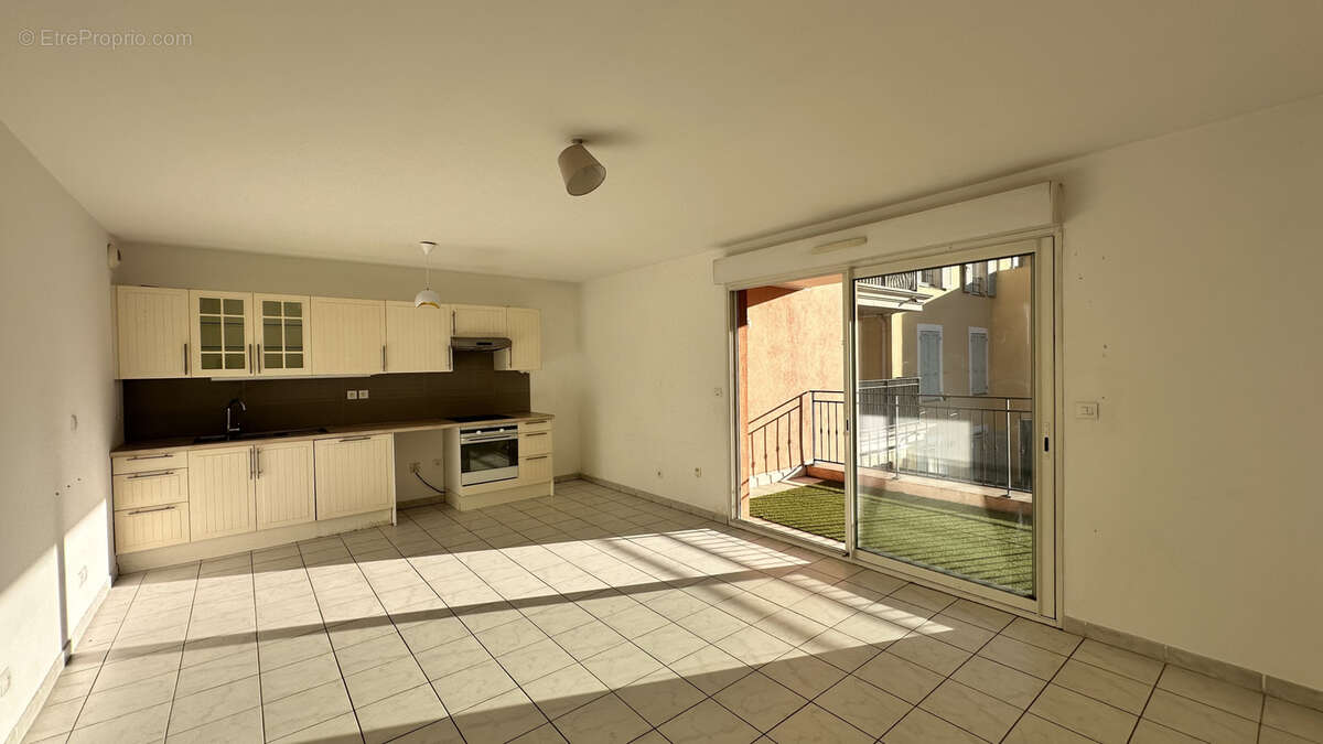 Appartement à HYERES