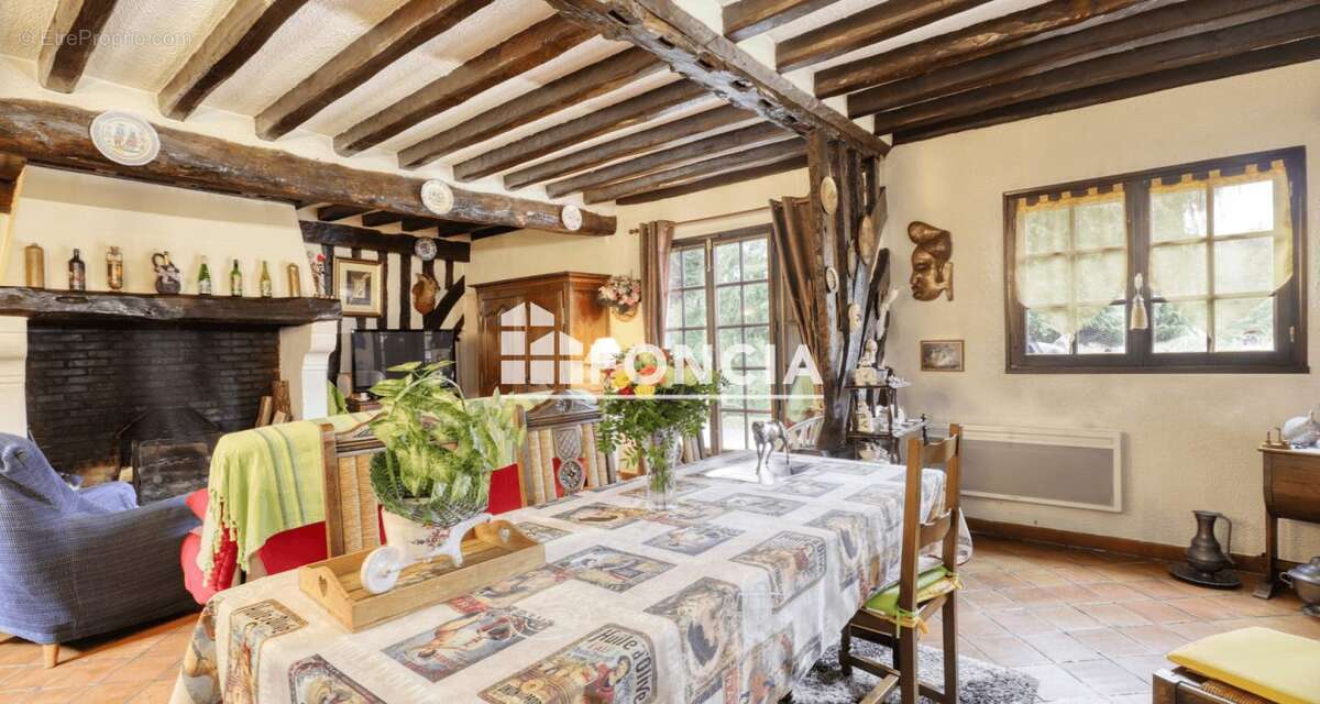 Maison à LES AUTHIEUX-SUR-CALONNE