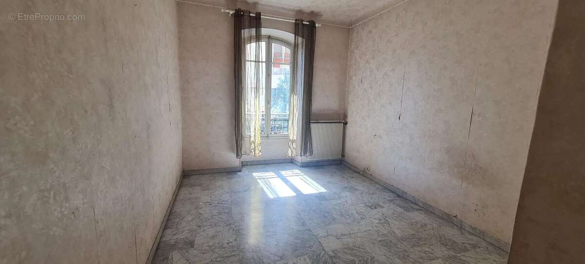 Place arson - photo 6