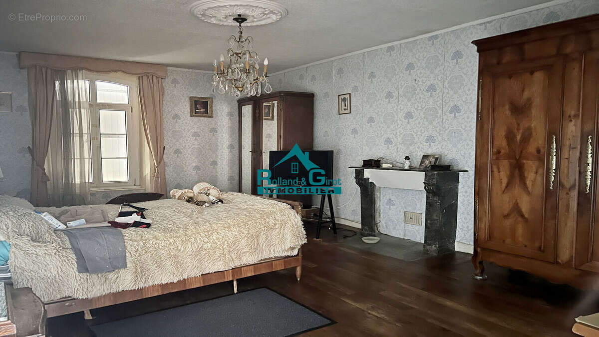 Maison à NOYAL-SUR-VILAINE