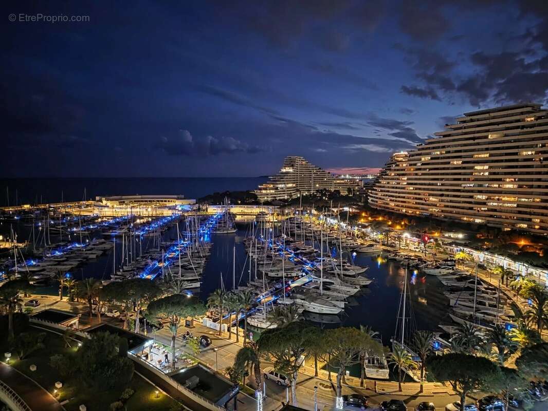 Appartement à VILLENEUVE-LOUBET