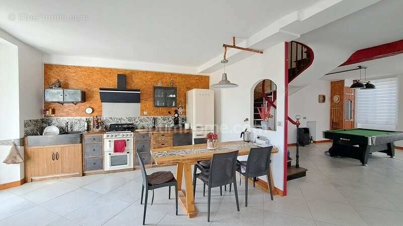 Maison à SAUVETERRE-DE-BEARN