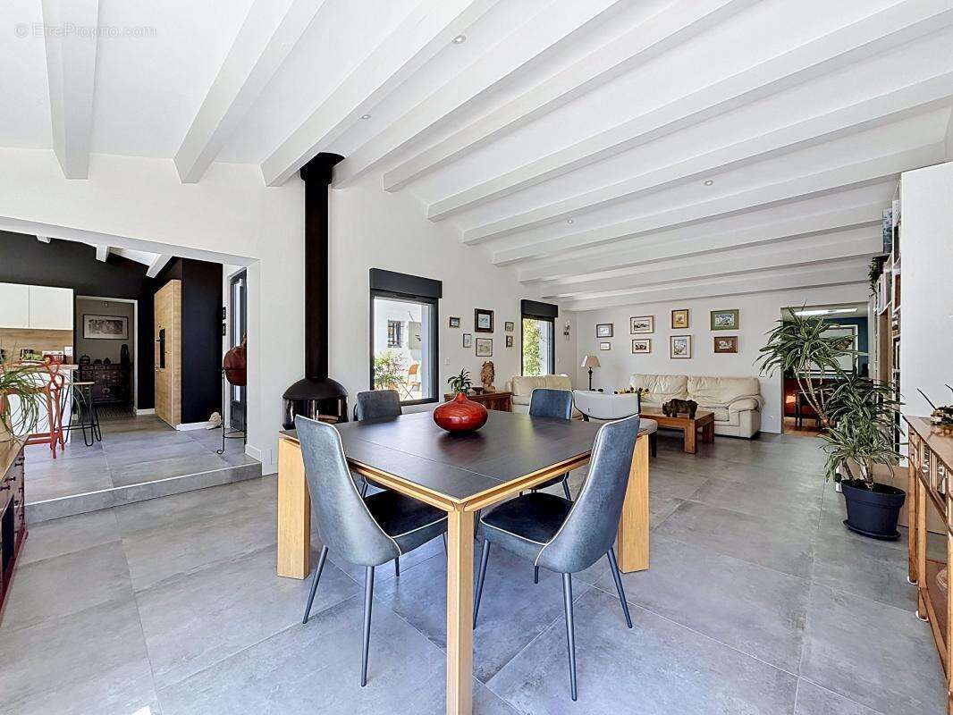 Maison à LA FLOTTE
