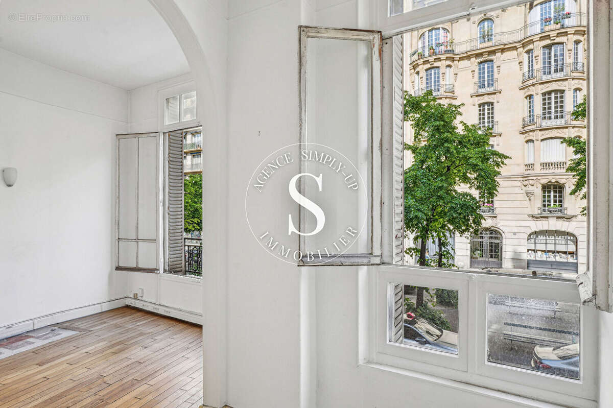 Appartement à PARIS-6E