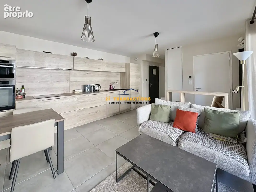 Appartement 43 m² à Saint-Etienne  - photo 6