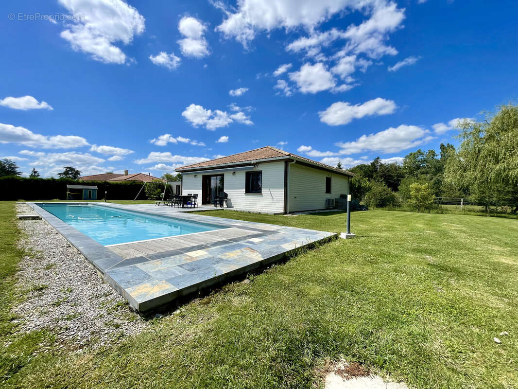Maison plain pied avec Vue Pyrénées et couloir de nage - photo 14