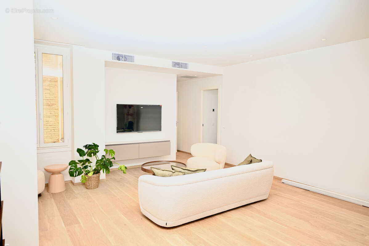 Appartement à BEAULIEU-SUR-MER