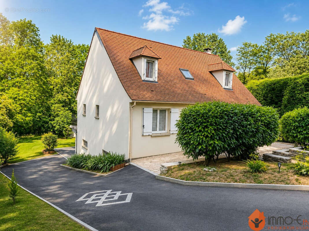 Maison 147 m² à Esbly  - photo 2