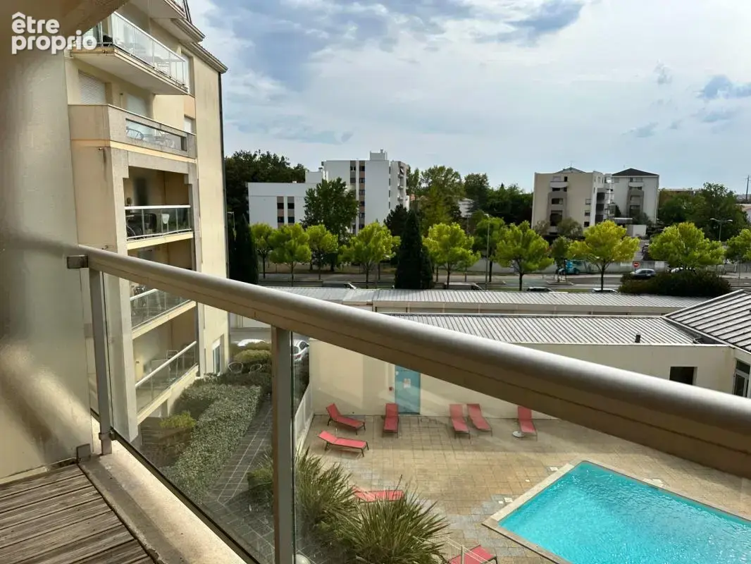 Mérignac Peychotte – T2 de standing avec balcon, piscine et parking - photo 3