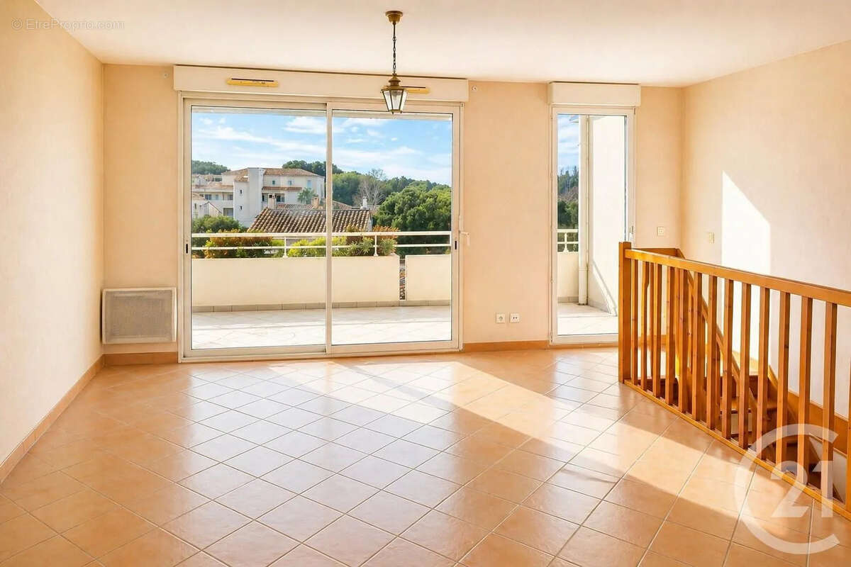 Appartement à SIX-FOURS-LES-PLAGES