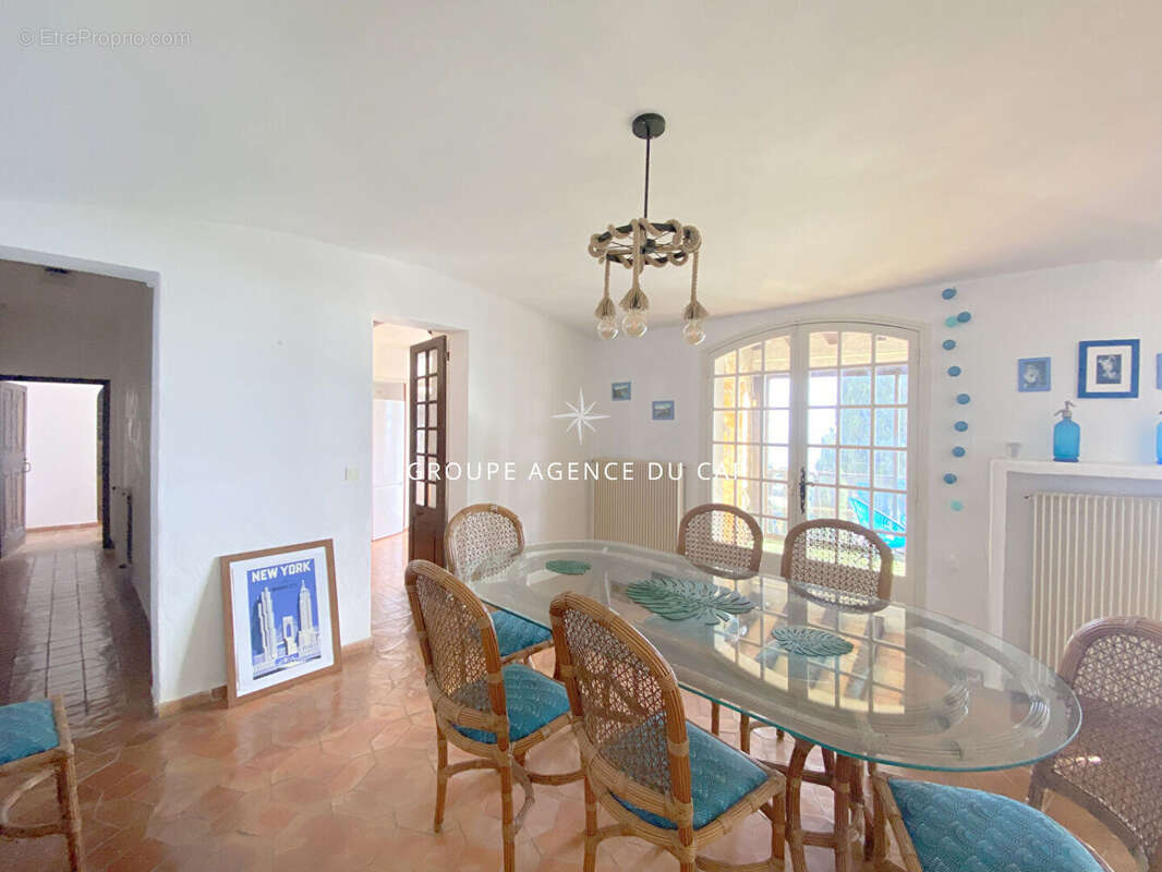 Maison à LES ISSAMBRES