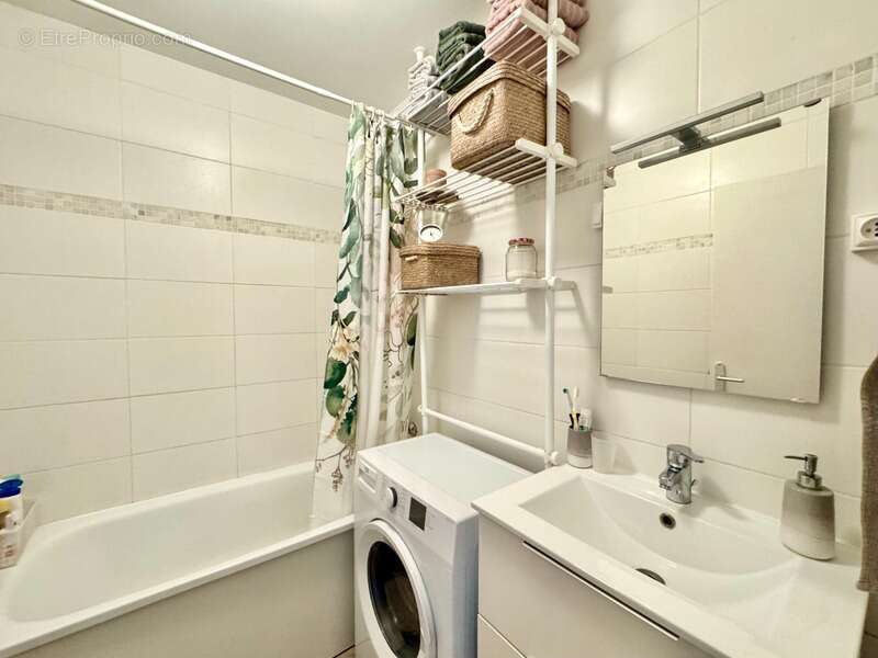 Appartement à AUBERVILLIERS