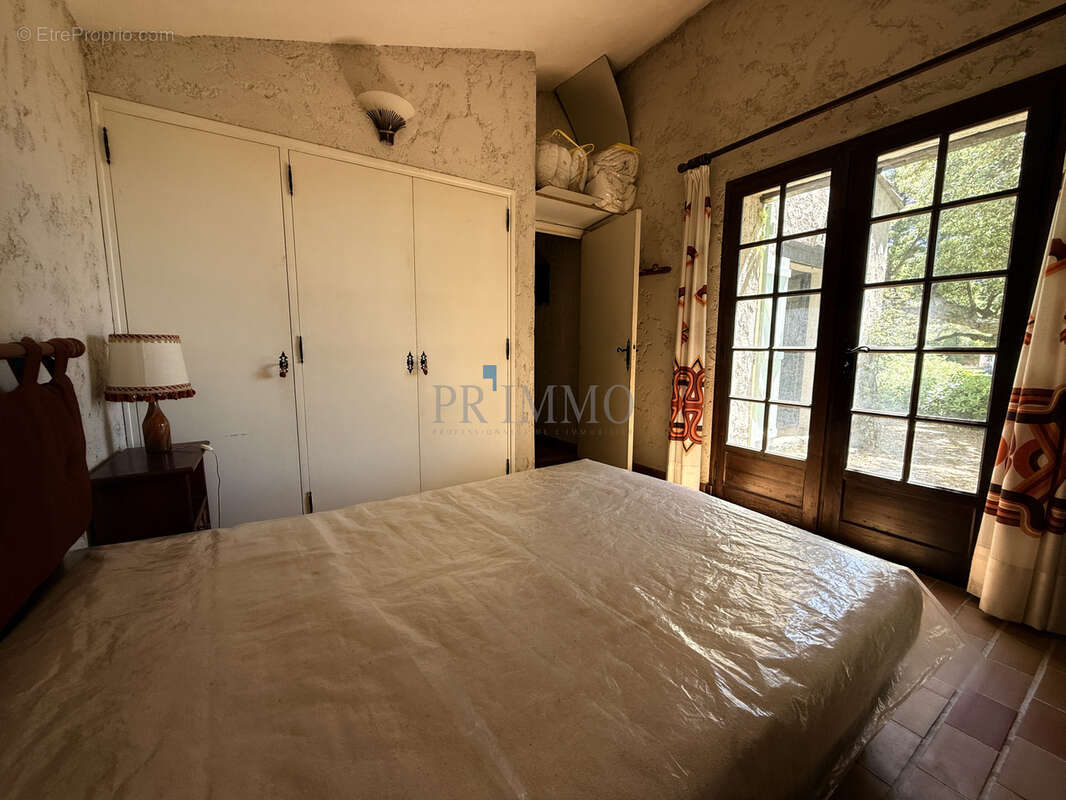Maison à LES ISSAMBRES