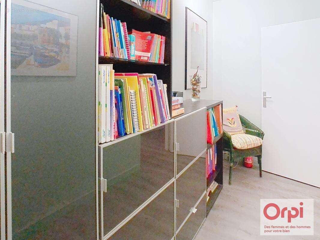 Commerce à ISSY-LES-MOULINEAUX