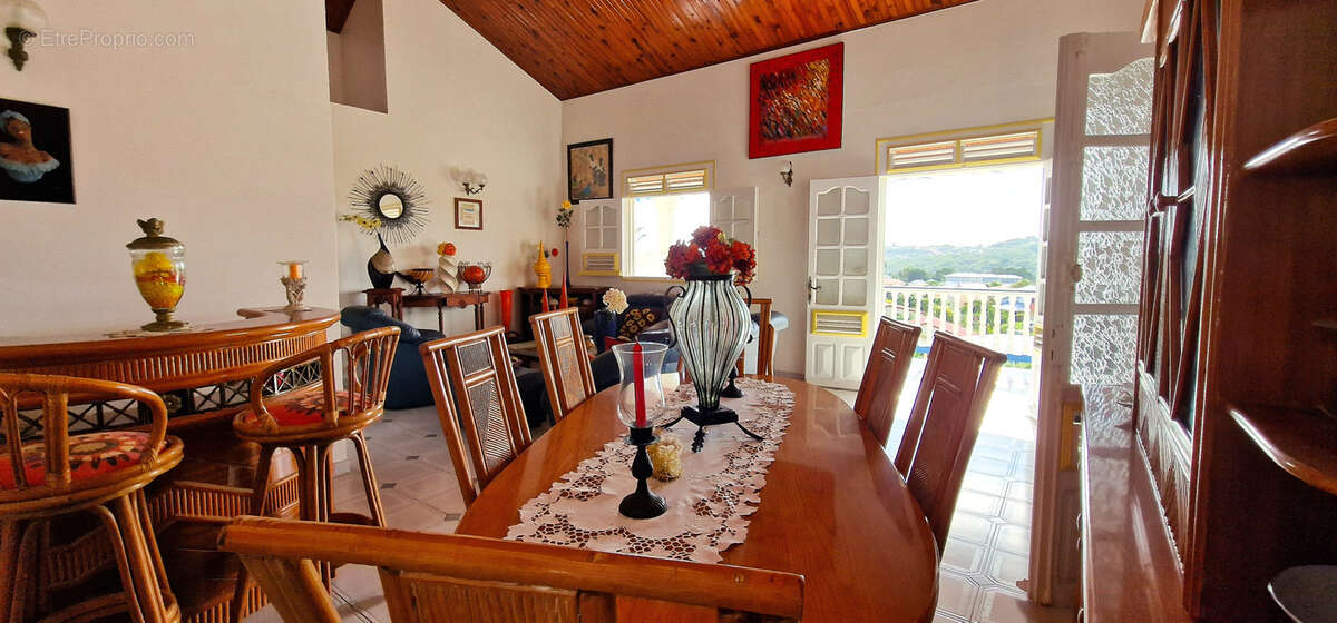 Maison à SAINT-JOSEPH