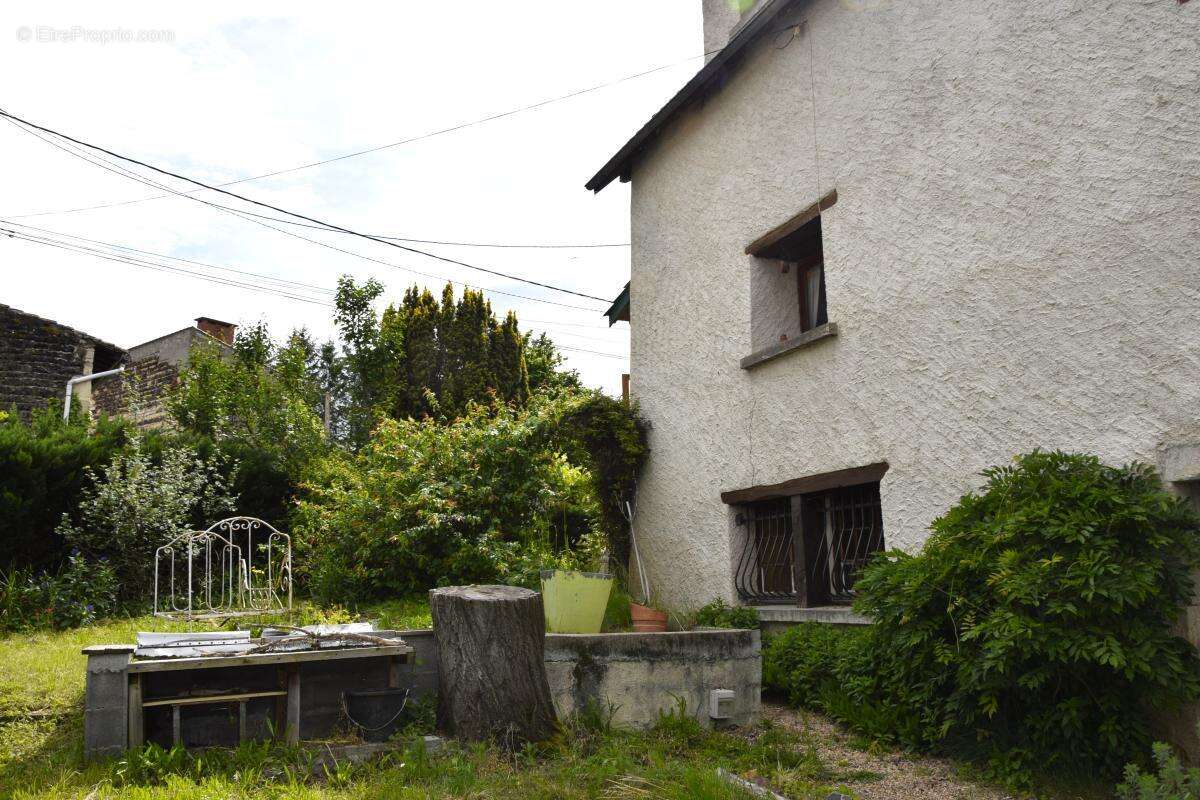 Maison 88 m² - 5 pièces  avec jardin et grange - photo 16