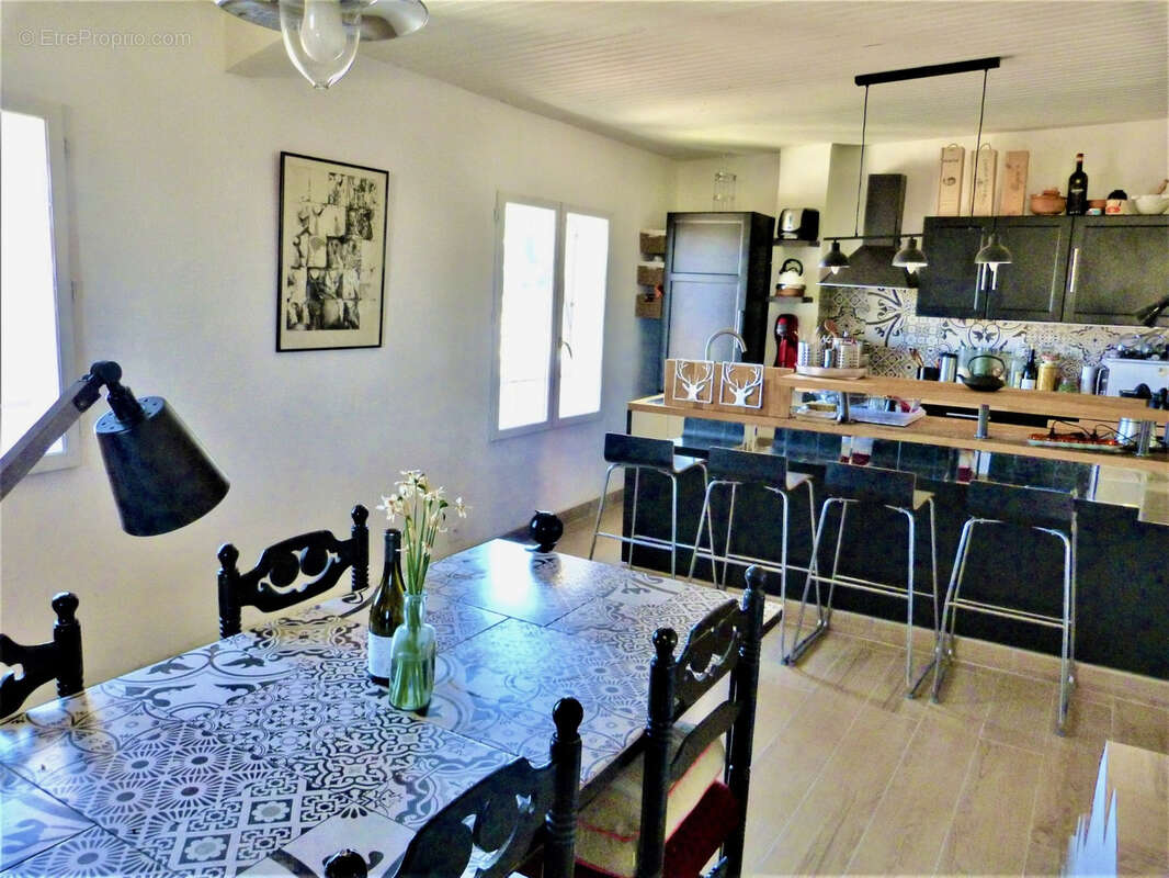 Maison à MALAUCENE