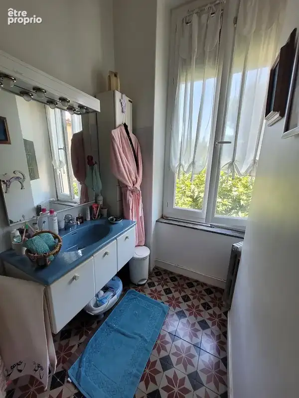 Superbe maison bourgeoise avec annexe, jardin et piscine. - photo 20