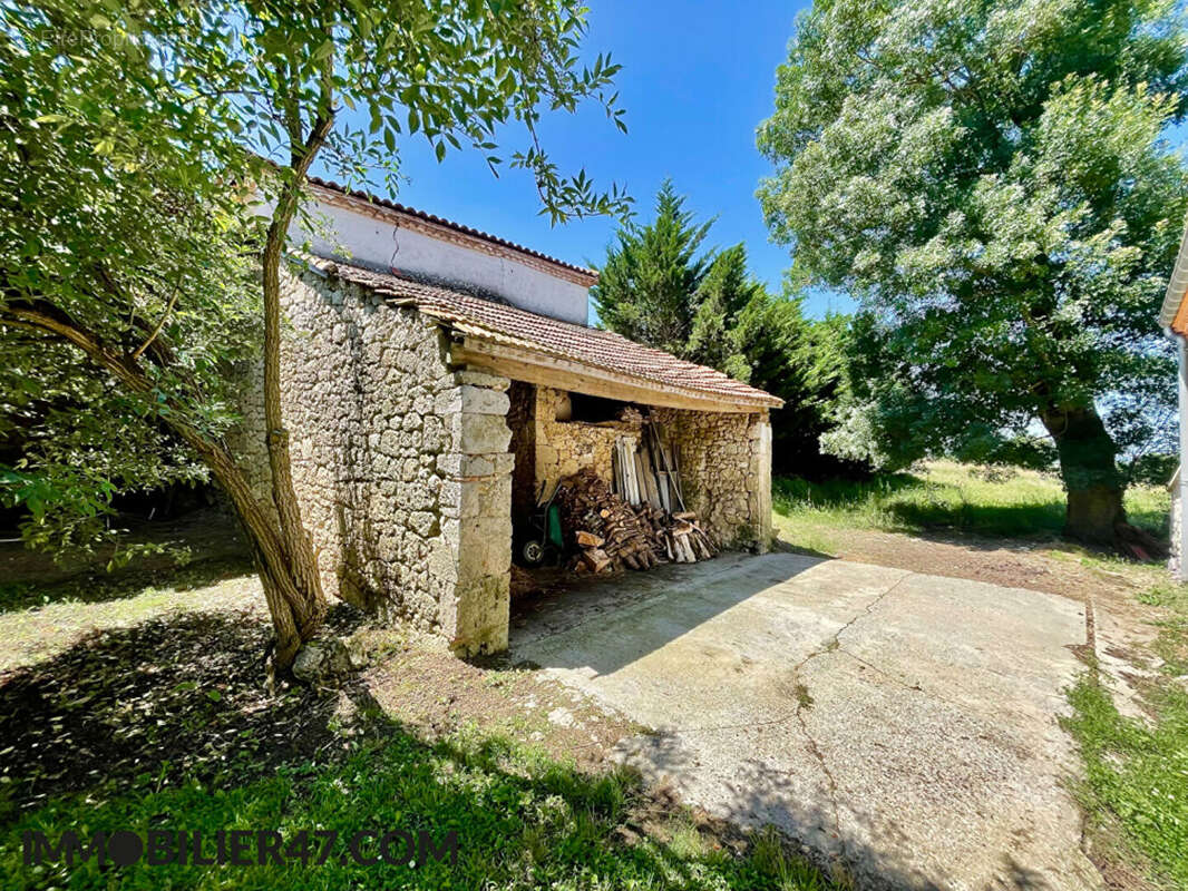 Maison à SAINT-SALVY