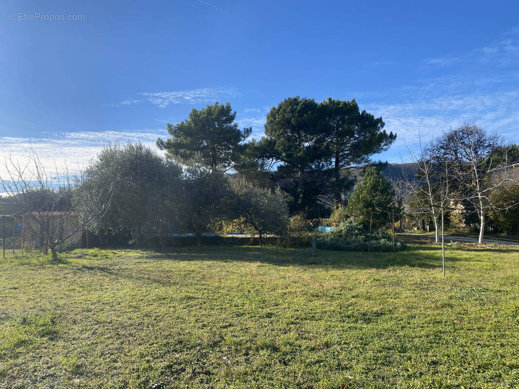 Terrain à TOURNON-SUR-RHONE