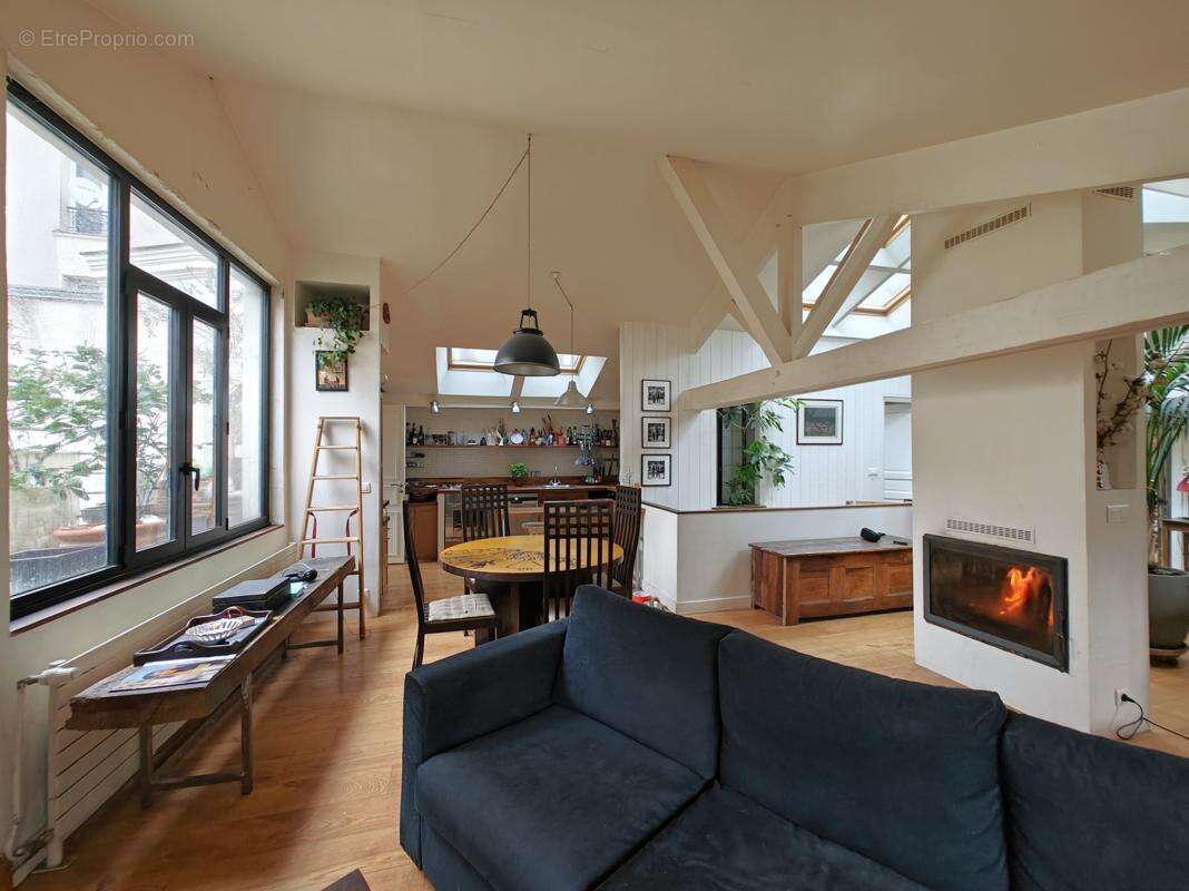 Appartement à PARIS-18E