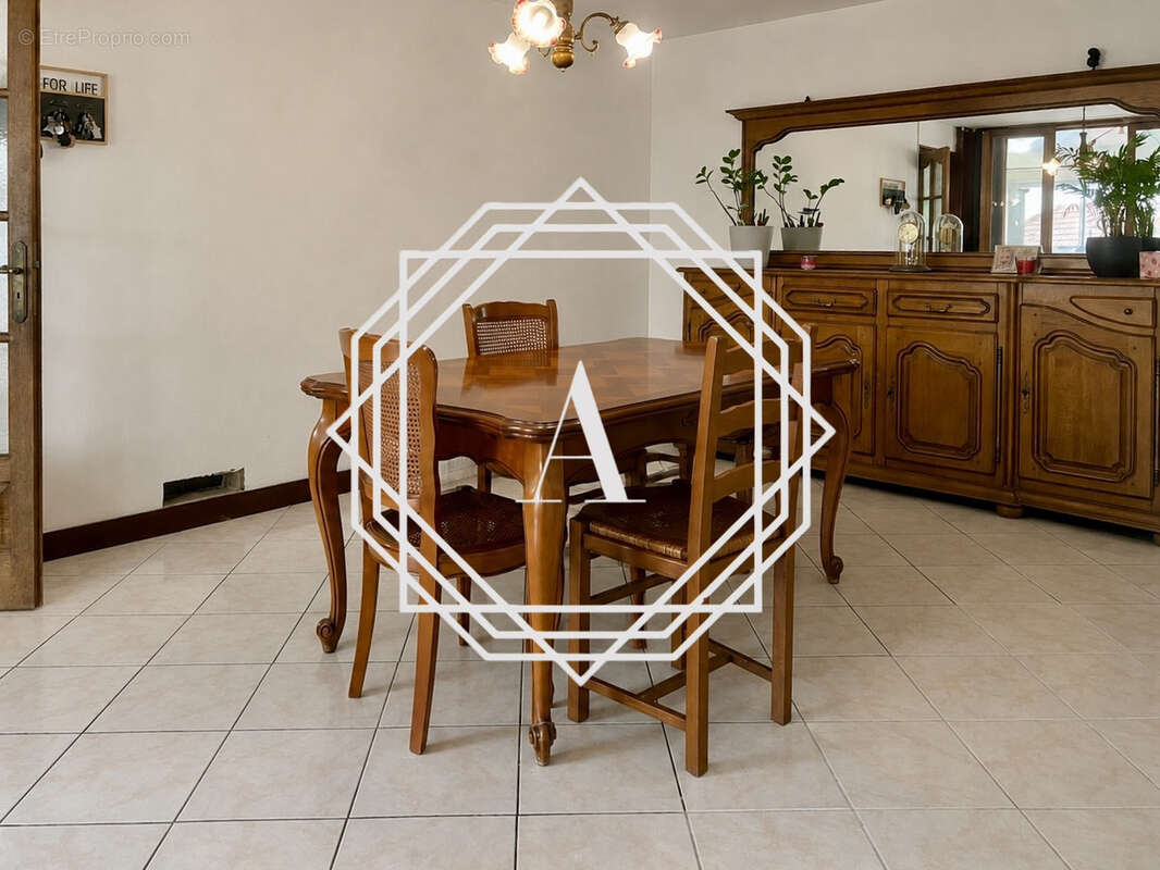 Maison à ANGY