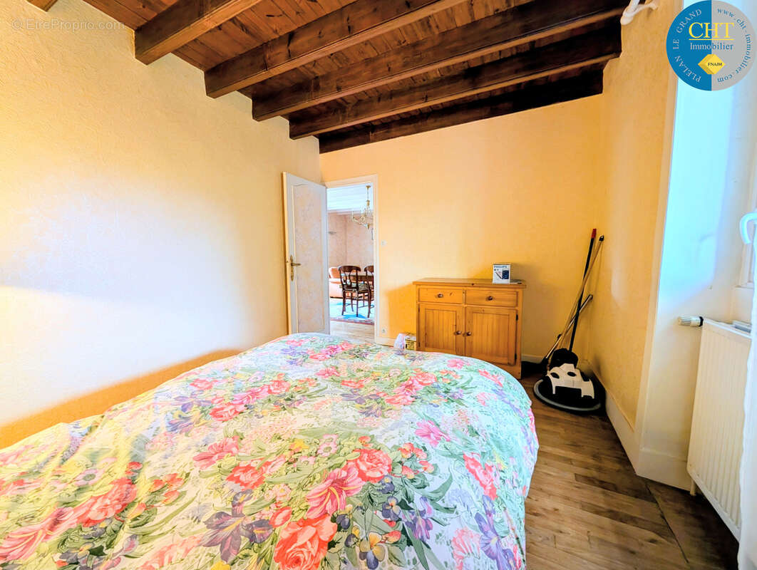 Maison à MONTENEUF