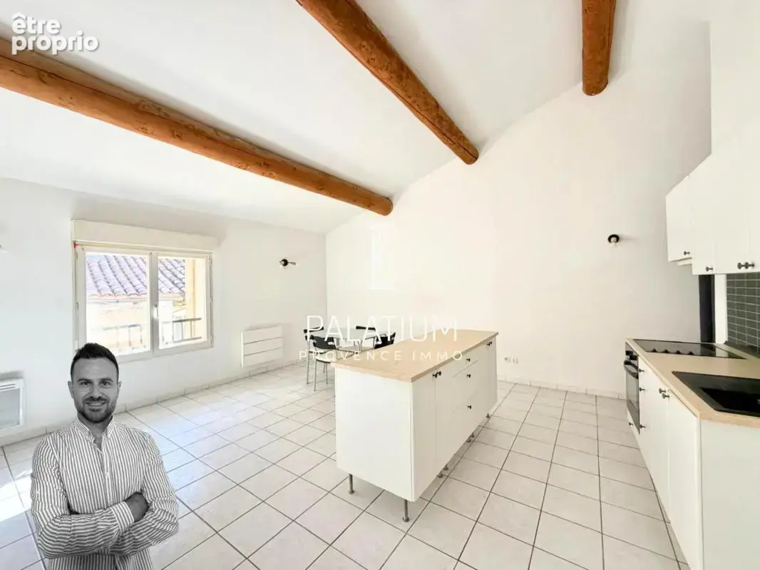 Appartement T3 de 62m² - Dernier Étage - Petite Copropriété - Cave - photo 4