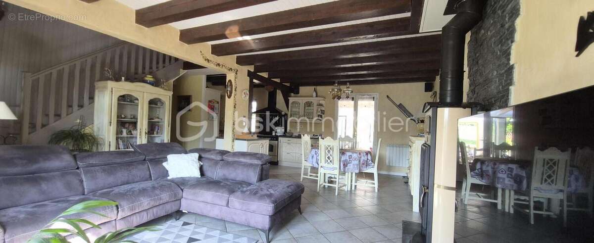 Maison individuelle avec piscine et sous-sol total - photo 2