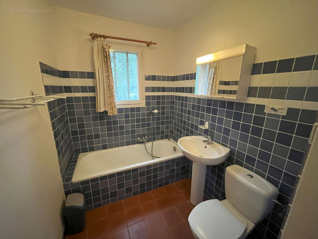 Maison à LA GARDE-FREINET