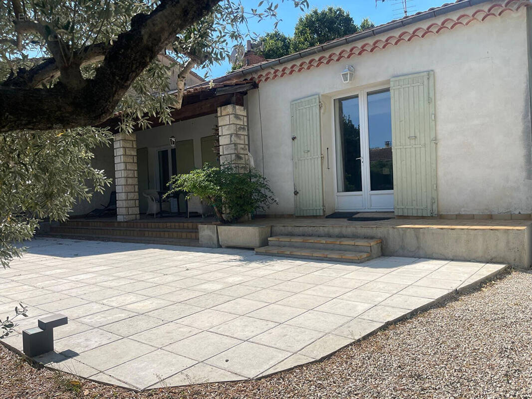Maison à CHATEAUNEUF-DE-GADAGNE