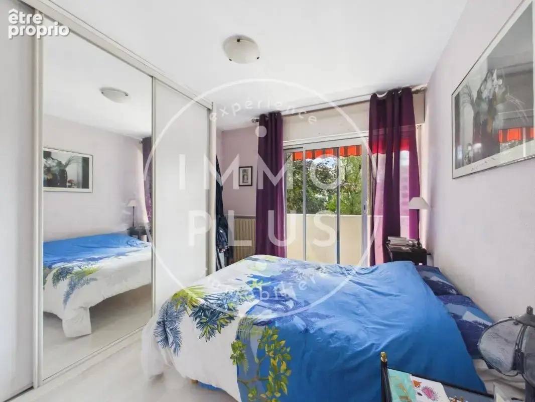 Vente - Appartement - 5 pièces + cuisine - 92,37 m² - 514 000 € - photo 4