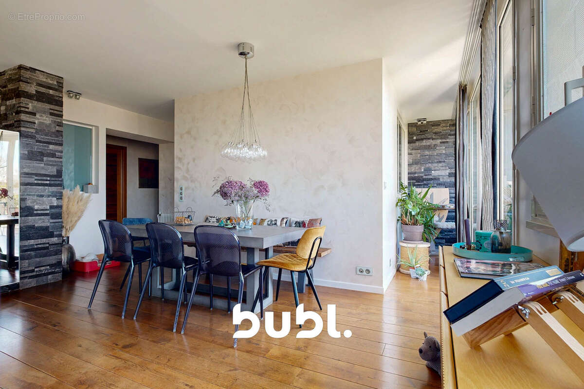 Appartement à RUEIL-MALMAISON