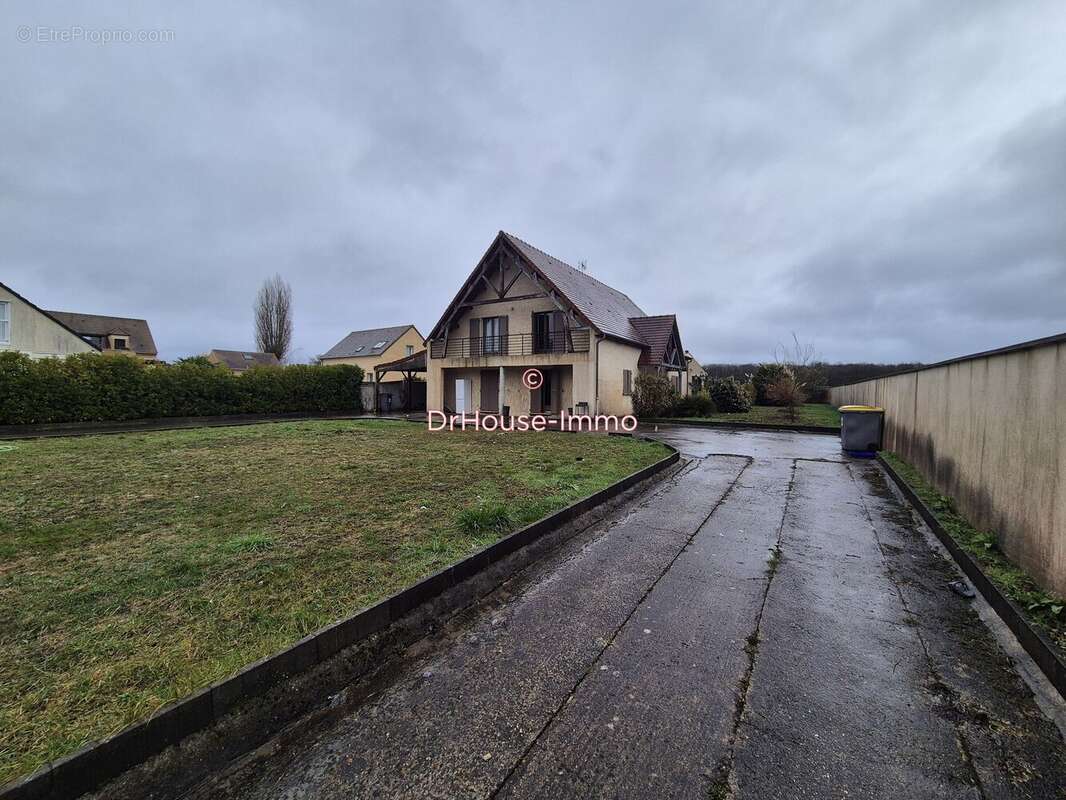 Maison à FAVRIEUX