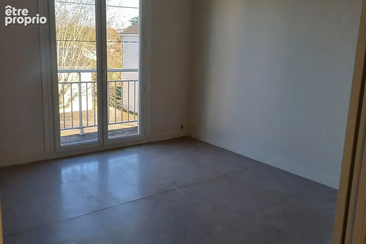 St Paterne Racan - appartement T4 - photo 1
