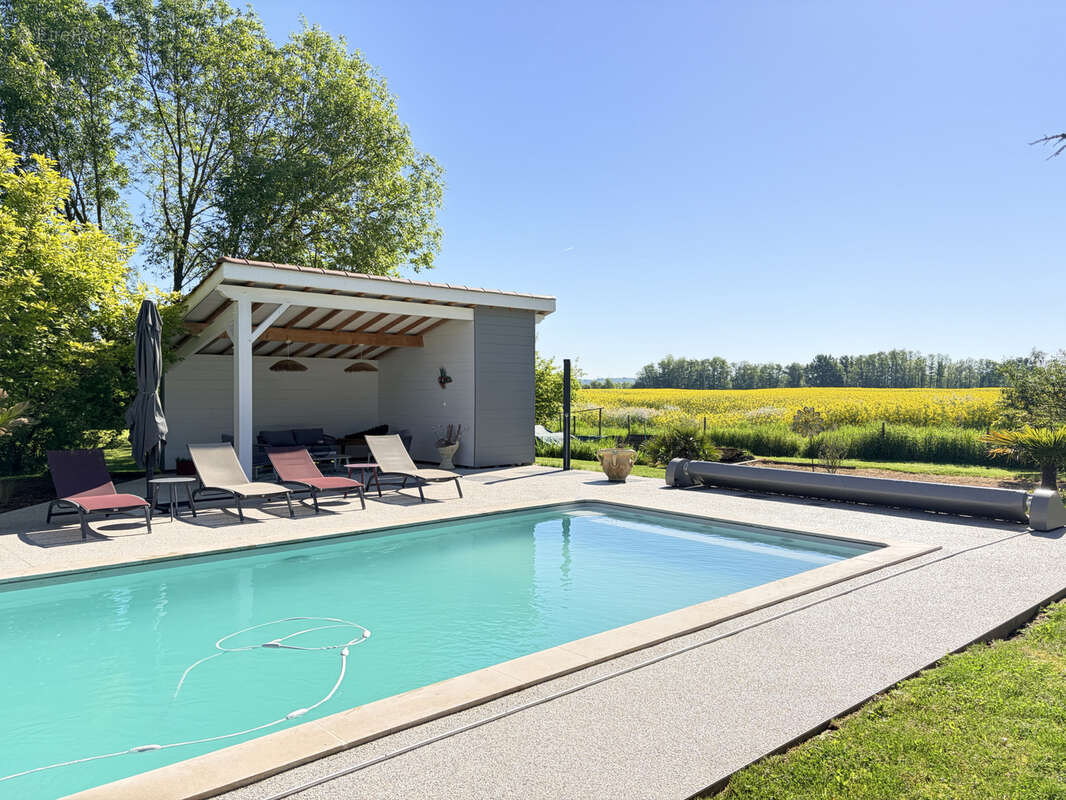 Maison à CORCELLES-EN-BEAUJOLAIS