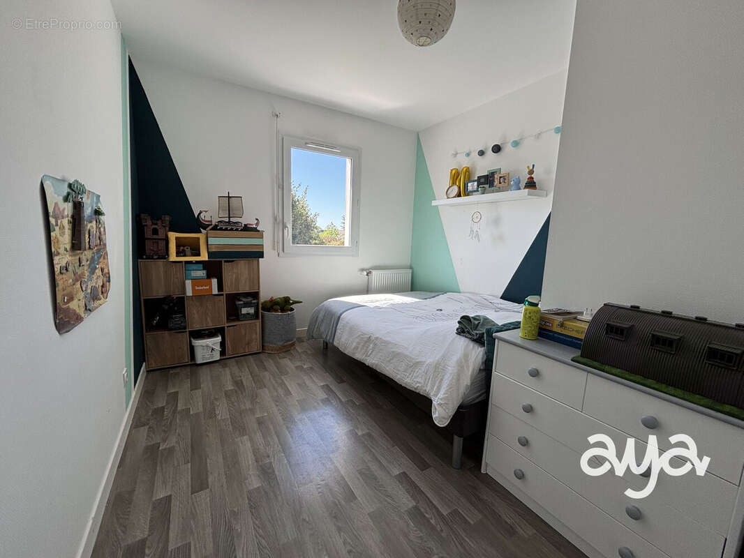 Maison 83 m² à Saint-Etienne-De-Montluc  - photo 7